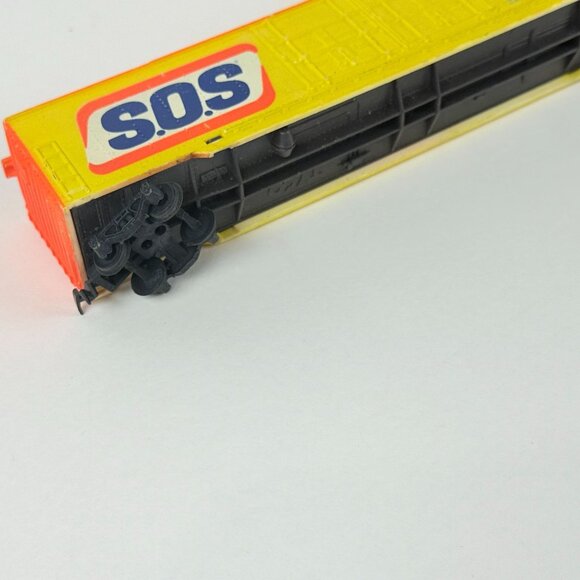 SOS Steel Wool Boxcar HO Scale Model 8.5"x 2" Bright Advertising Billboard Colle - Picture 2 of 7